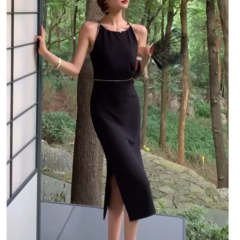 黑色吊带礼服女轻奢小众高端级感显瘦收腰包臀气质法式开叉连衣裙