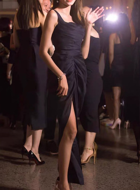 黑色礼服轻奢小众高端级性感吊带气质晚宴年会收腰欧美开叉连衣裙