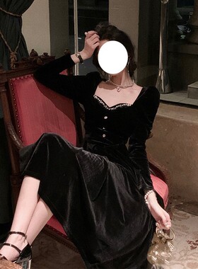 法式复古赫本风黑色礼服女轻奢小众高端级名媛气质显瘦丝绒连衣裙