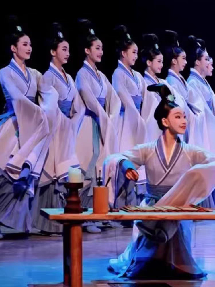 以礼明德竹简诗歌朗诵踏古寻礼礼仪之邦演出服儿童古装汉服国学