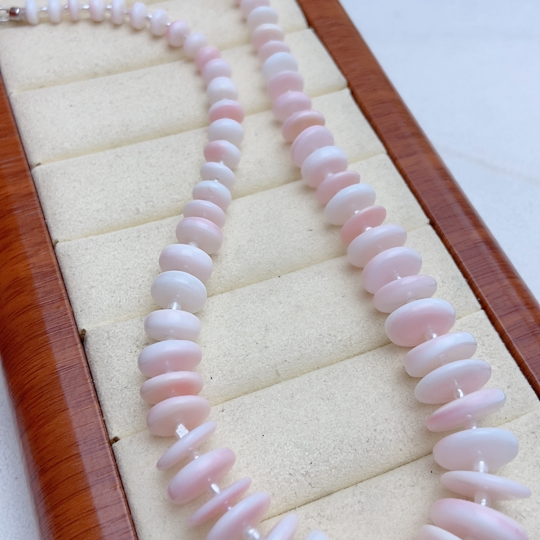 天然粉色女皇贝，渐变，珍珠项链