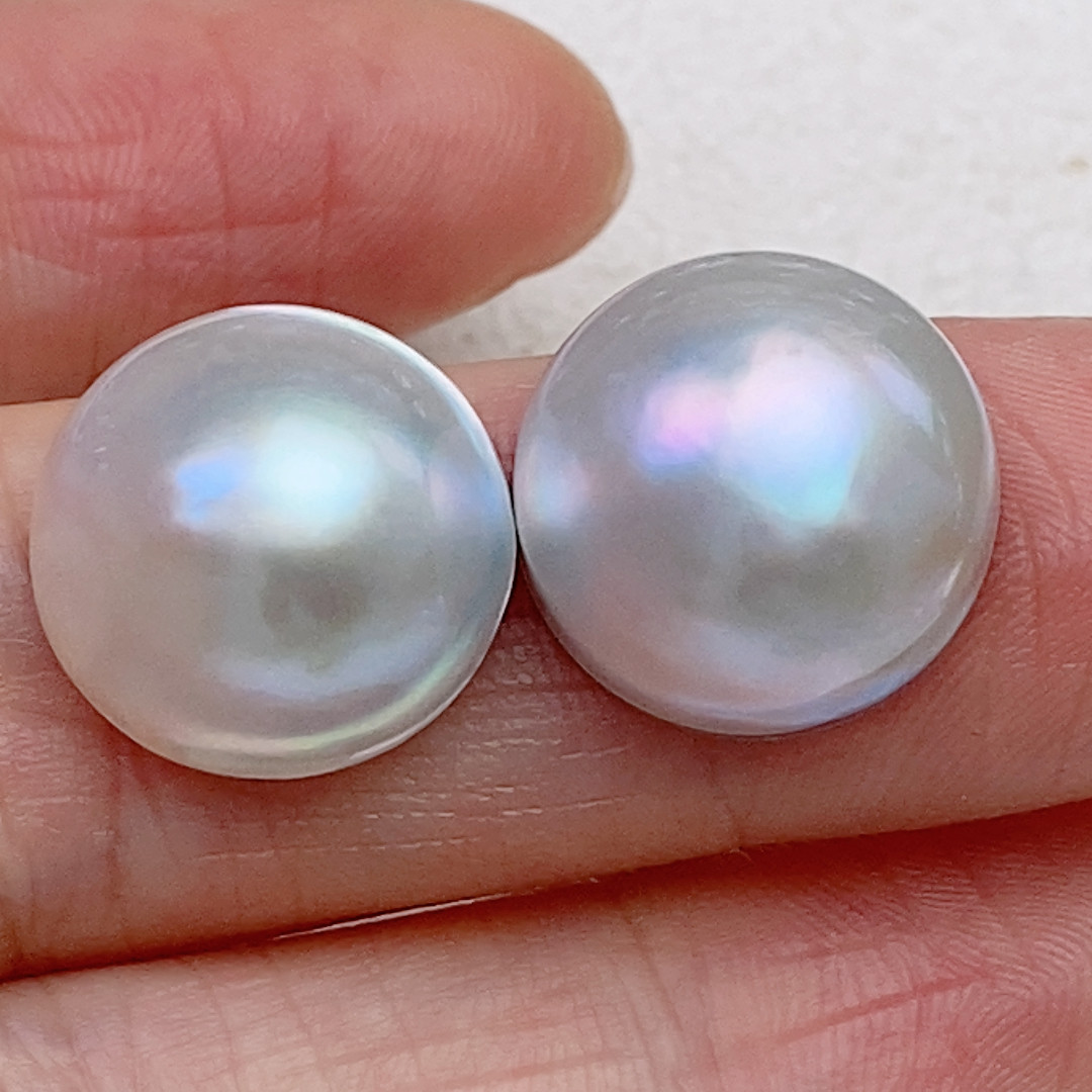 天然日本奄美岛海水马贝对珠，奶奶灰色，15mm