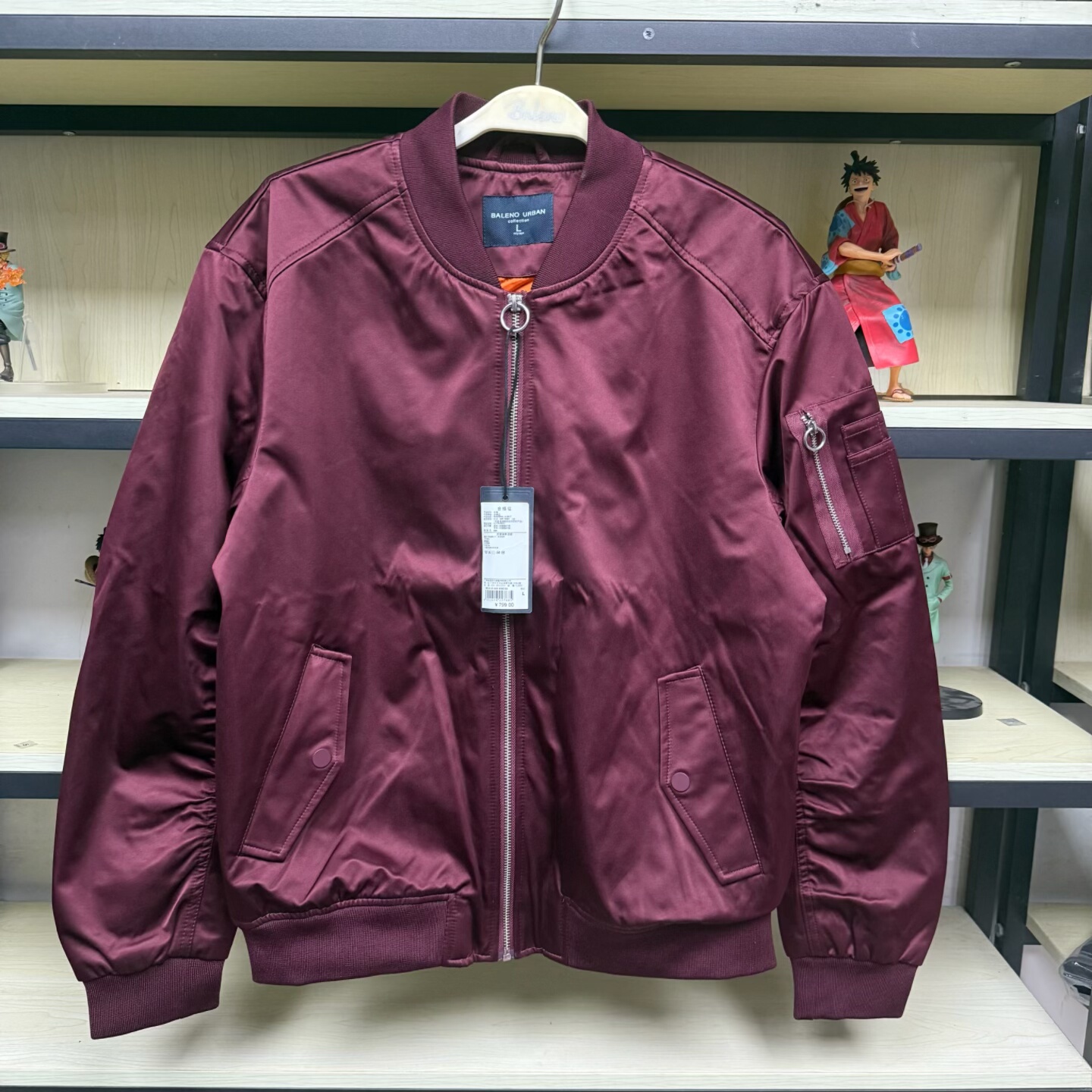 班尼路都市系列秋冬新款休闲轻薄夹棉棒球领外套风衣85837501