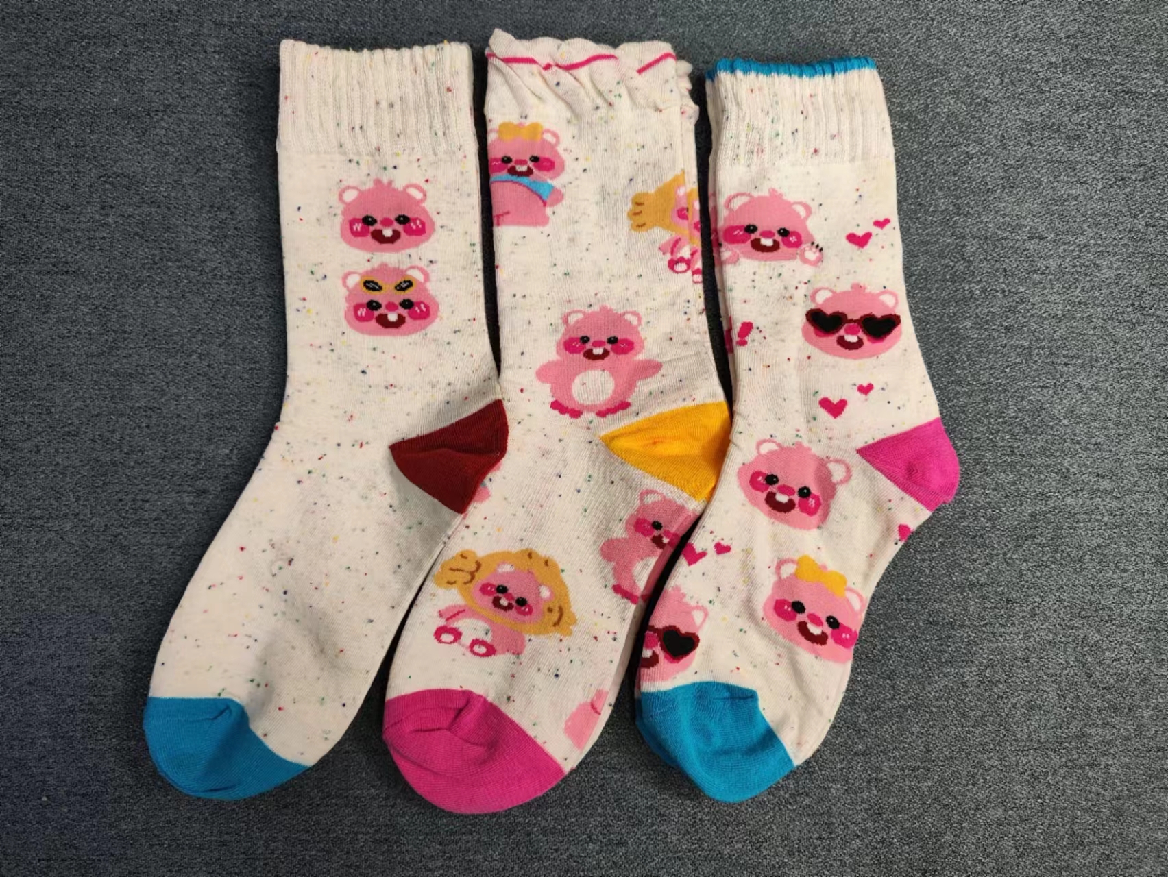 小海狸露比loopy设计感点子纱卡通可爱纯棉中筒袜 满50包邮