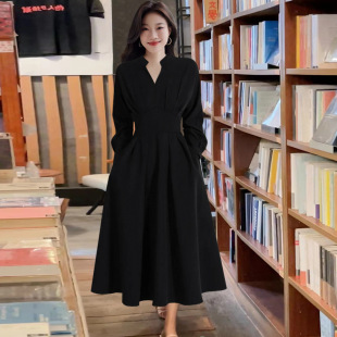 新款 V领气质连衣裙2024年秋季 胖MM200斤收腰显瘦OL长裙子 女装 大码