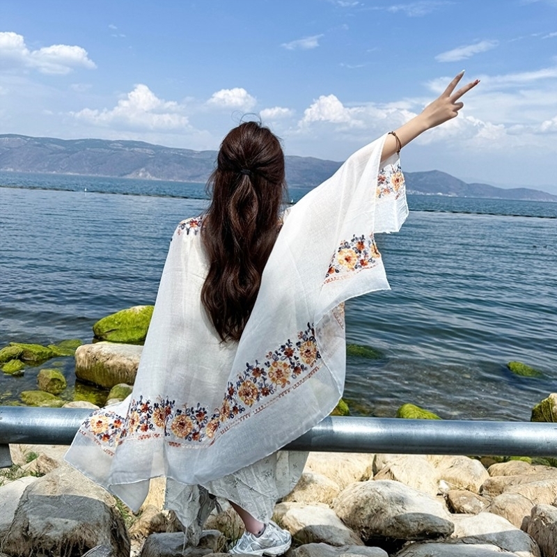 民族风披肩女夏季防晒沙漠旅游披风海边沙滩丝巾薄款红色度假围巾