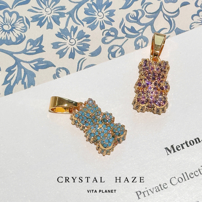 现货CRYSTAL HAZE正品 满钻小熊吊坠新色可爱挪威小众光面扣项链