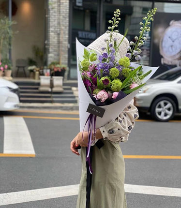 西岱岛｜北京同城鲜花速递新款紫色超大冰激凌花筒生日花束 甜筒