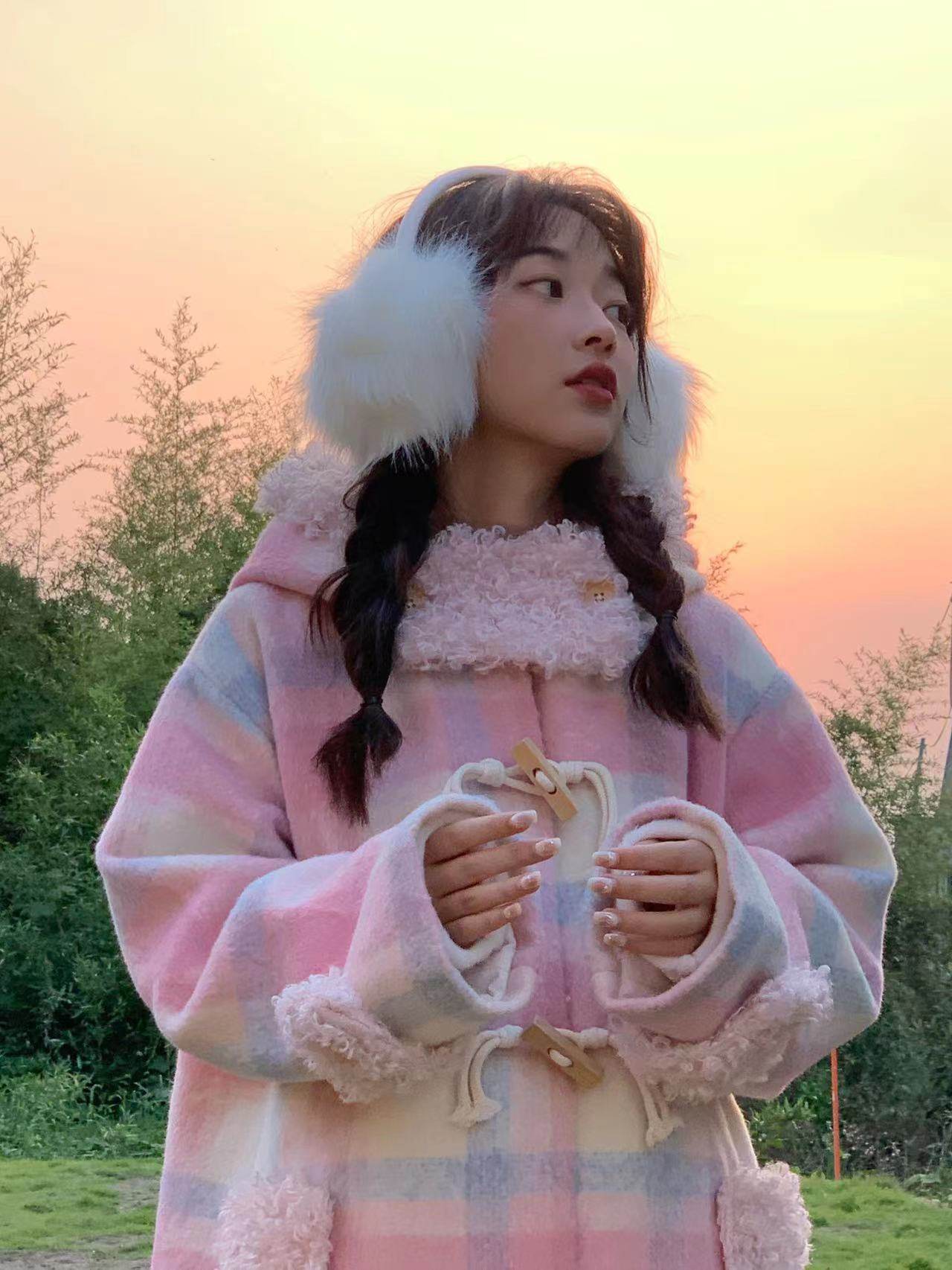 蛋包饭餐厅【日落飞岛】羊羔绒格子连帽牛角扣呢大衣女冬毛呢外套,女装/女士精品,毛呢外套,淘宝优惠券,粉丝福利购,淘宝优惠卷