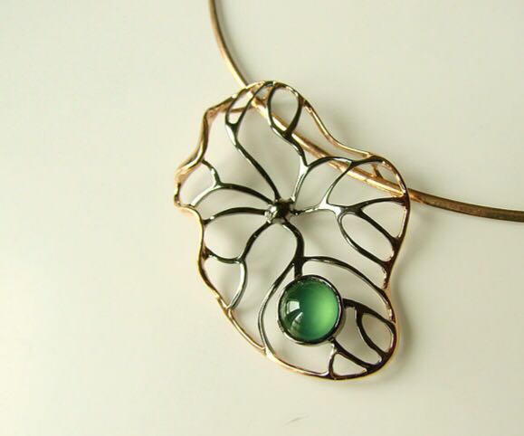 Creative lotus leaf chanting pendant unique hollowed out literary style design natural jade small egg face Necklace 925 silver color separation