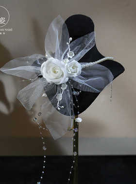 仙美夸张白色绢纱串珠花朵颈链