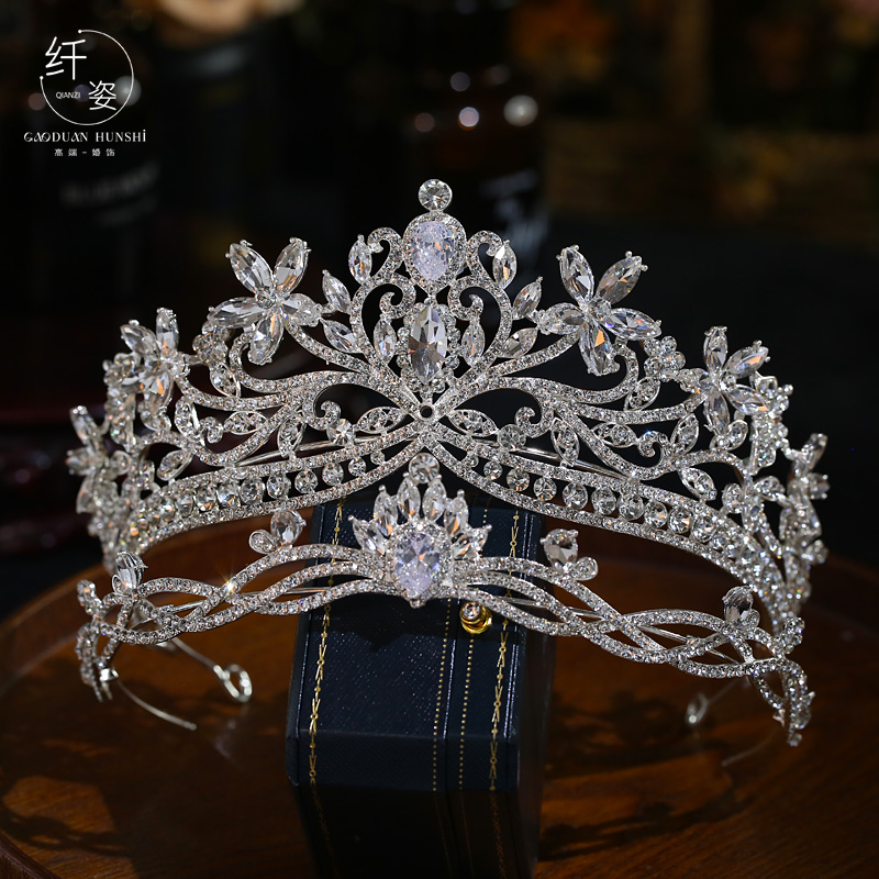 奢华大气主婚纱皇冠新娘高级