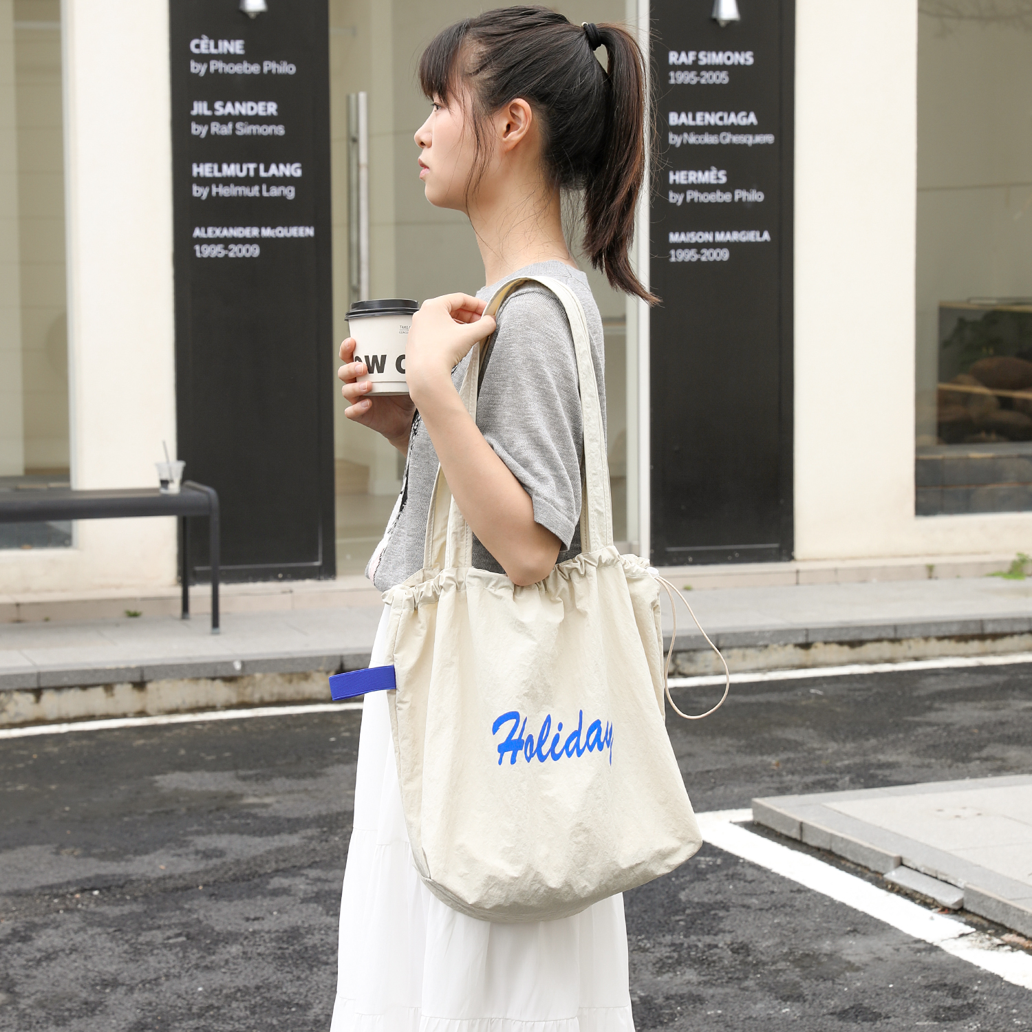 韩版轻便尼龙布托特包女复古百搭字母单肩水桶包小清新手提布袋潮