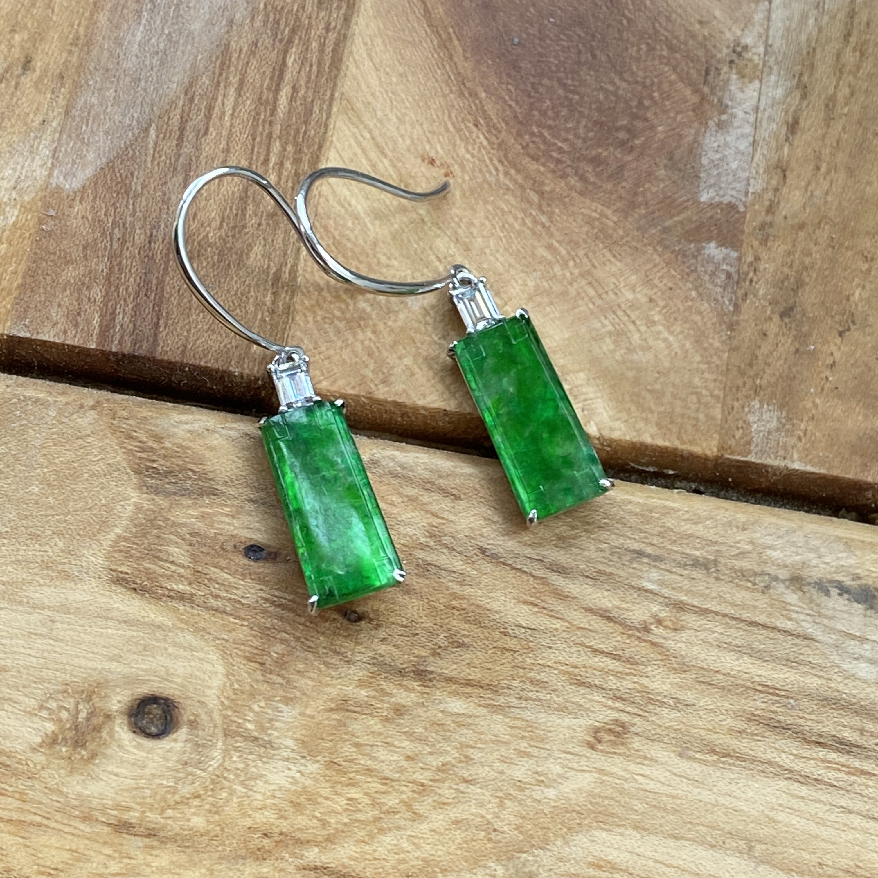 天然缅甸a货翡翠18k金镶无事牌耳坠辣阳绿满绿冰种