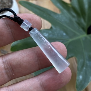 天然缅甸a货翡翠冰种无事柱吊坠品质保证