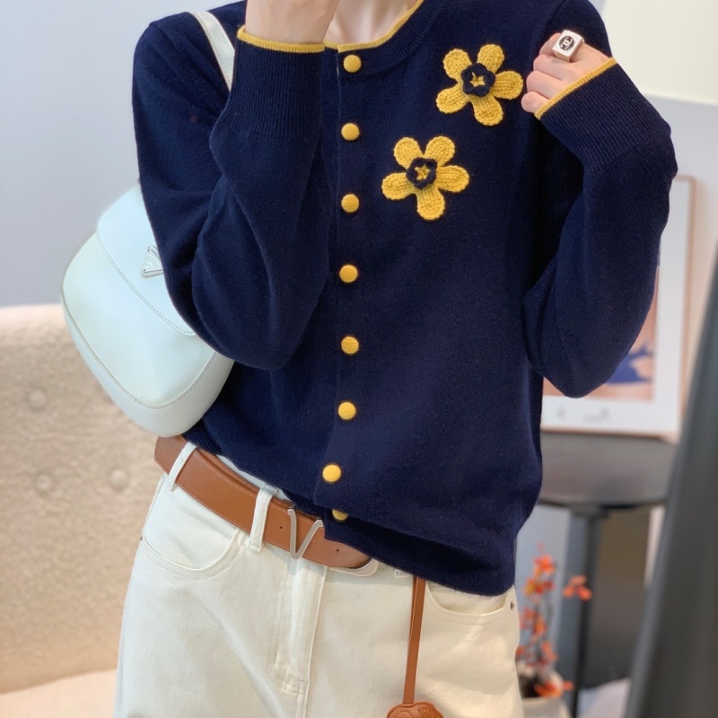 立体花朵圆领针织开衫女秋冬纯羊毛洋气高级感毛衣外套撞色开衫