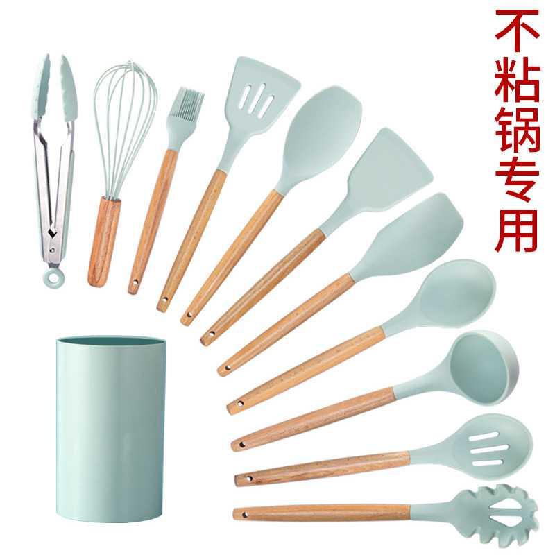 Silicone spatula, stir-frying pan, slotted spoon kitchen set