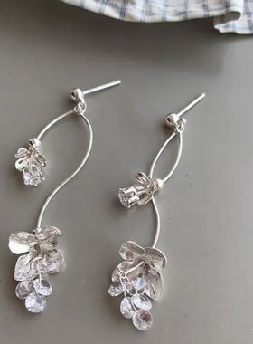 Cold Crysal Tassel Flower Earrings Sylish Simple Twised Peal