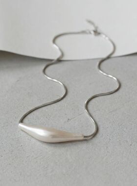 Elegant Silver Color Pendant Necklace Thin Snake Clavicle Sw