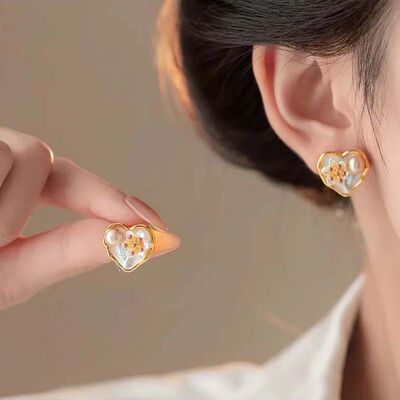 Vinage Flower Pearl Hear Sud Earrings for Women Girls Exquis