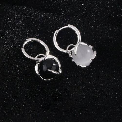 Cat's Eye Crystal Earrings with Simple and High Quality Geom