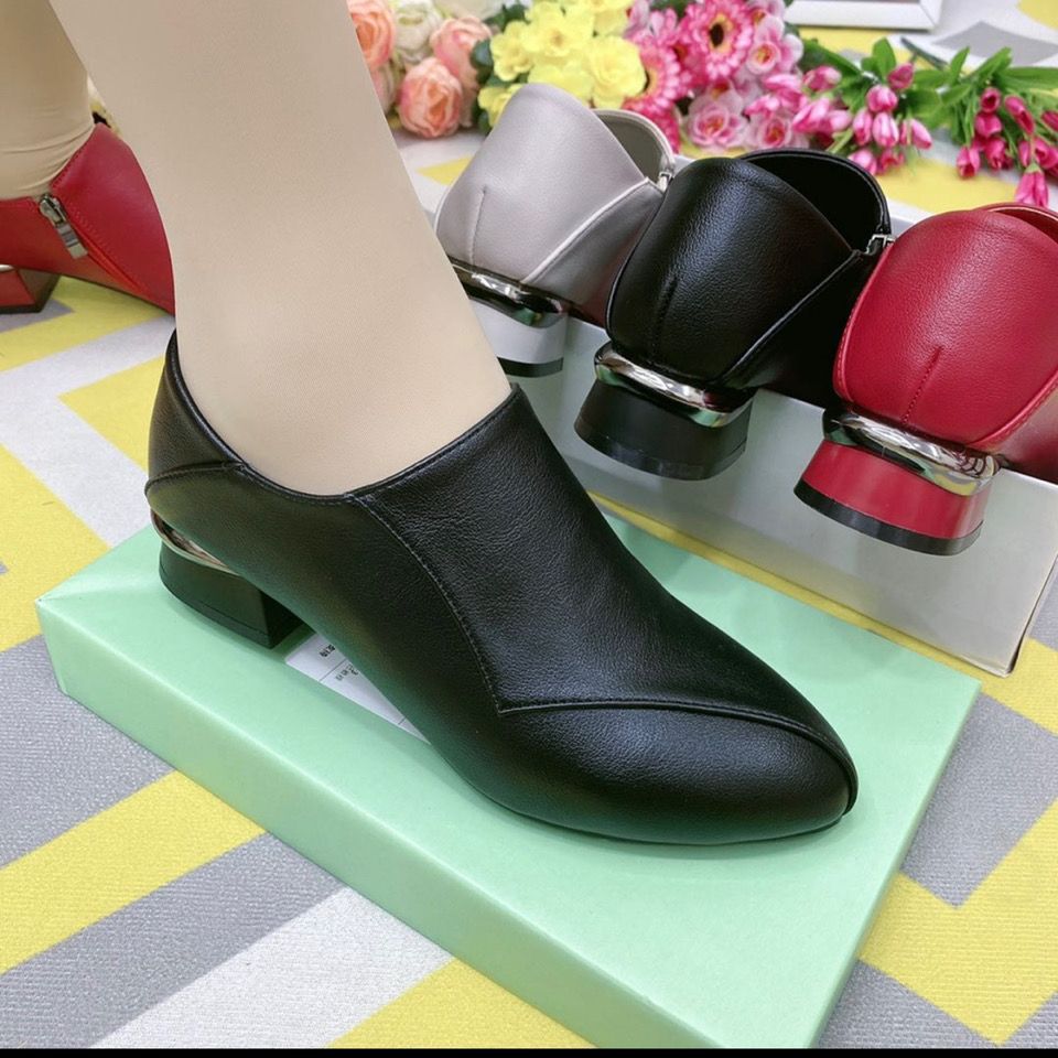 深口时尚粗跟尖头单鞋