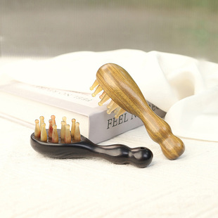 紫光檀绿檀羊角琵琶按摩梳实木无漆经络家用便携女士专用顺发梳子