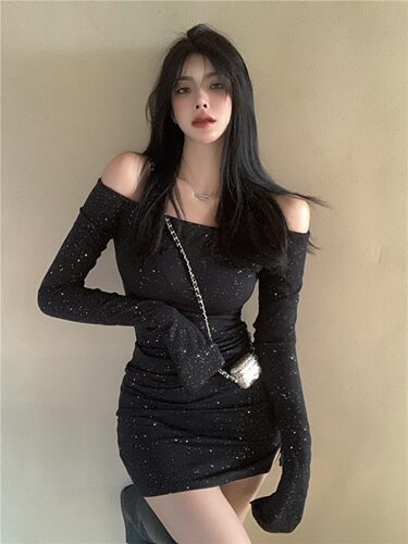一字肩连衣裙亮片闪闪包臀裙女