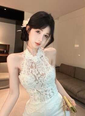 白色蕾丝拼接美背挂脖吊带背心女夏季修身无袖外穿设计感纯欲上衣