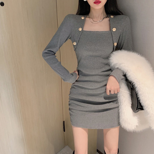 纯欲灰色长袖针织连衣裙女秋季小个子气质性感修身毛衣包臀短裙子