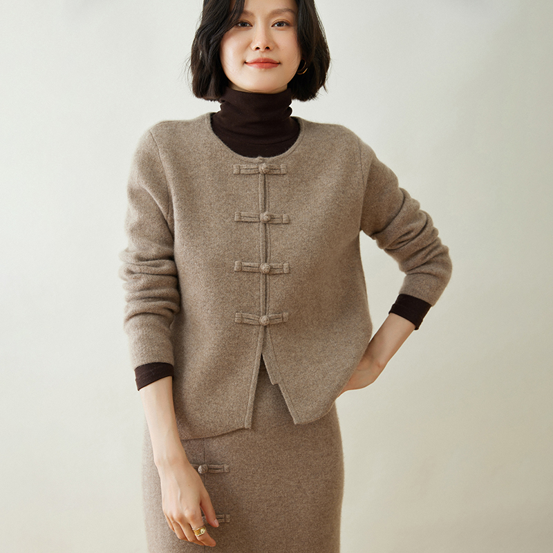新中式唐装国风盘扣山羊绒开衫女秋冬新款复古纽扣针织衫毛衣外套