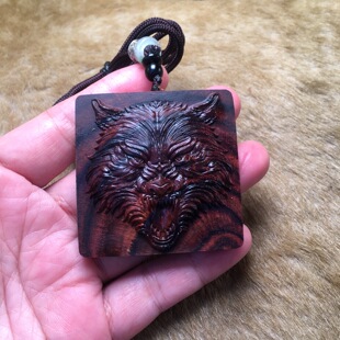 海南黄花梨紫油梨木雕狼头项链吊坠木质精雕兽牌护身符手把车挂件