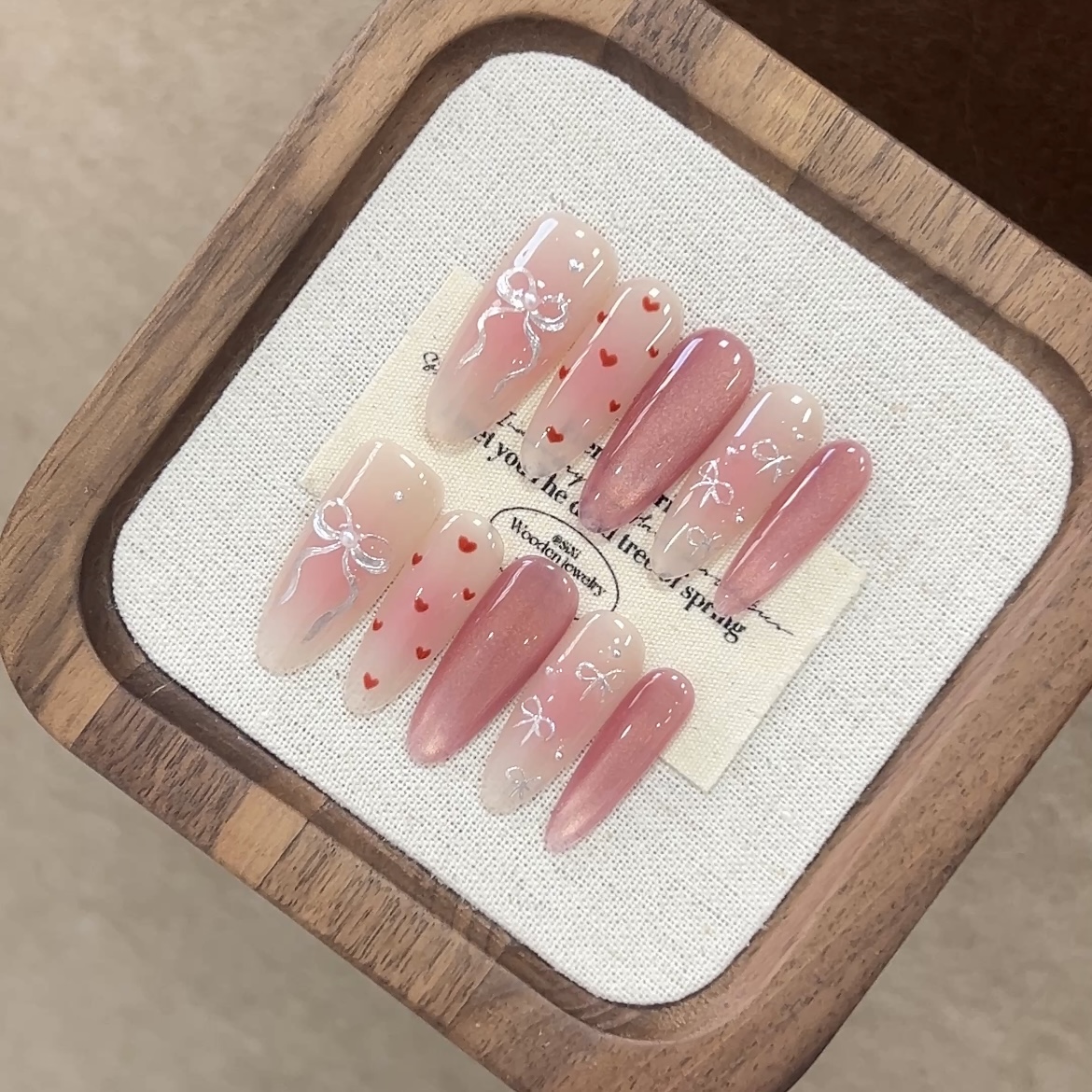 少女心蝴蝶结爱心光疗穿戴甲轻奢新款纯手工显白猫眼高级感美甲