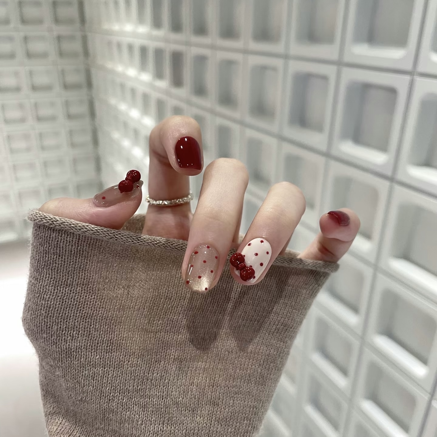 番茄红波点猫眼kitty可爱穿戴甲