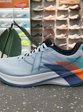 特步男子新款减震防滑耐磨舒适透气竞速跑鞋-975319110002