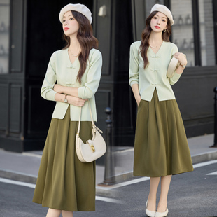 2025超火国风春秋穿搭休闲气质新中式针织毛衣减龄两件套装半身裙