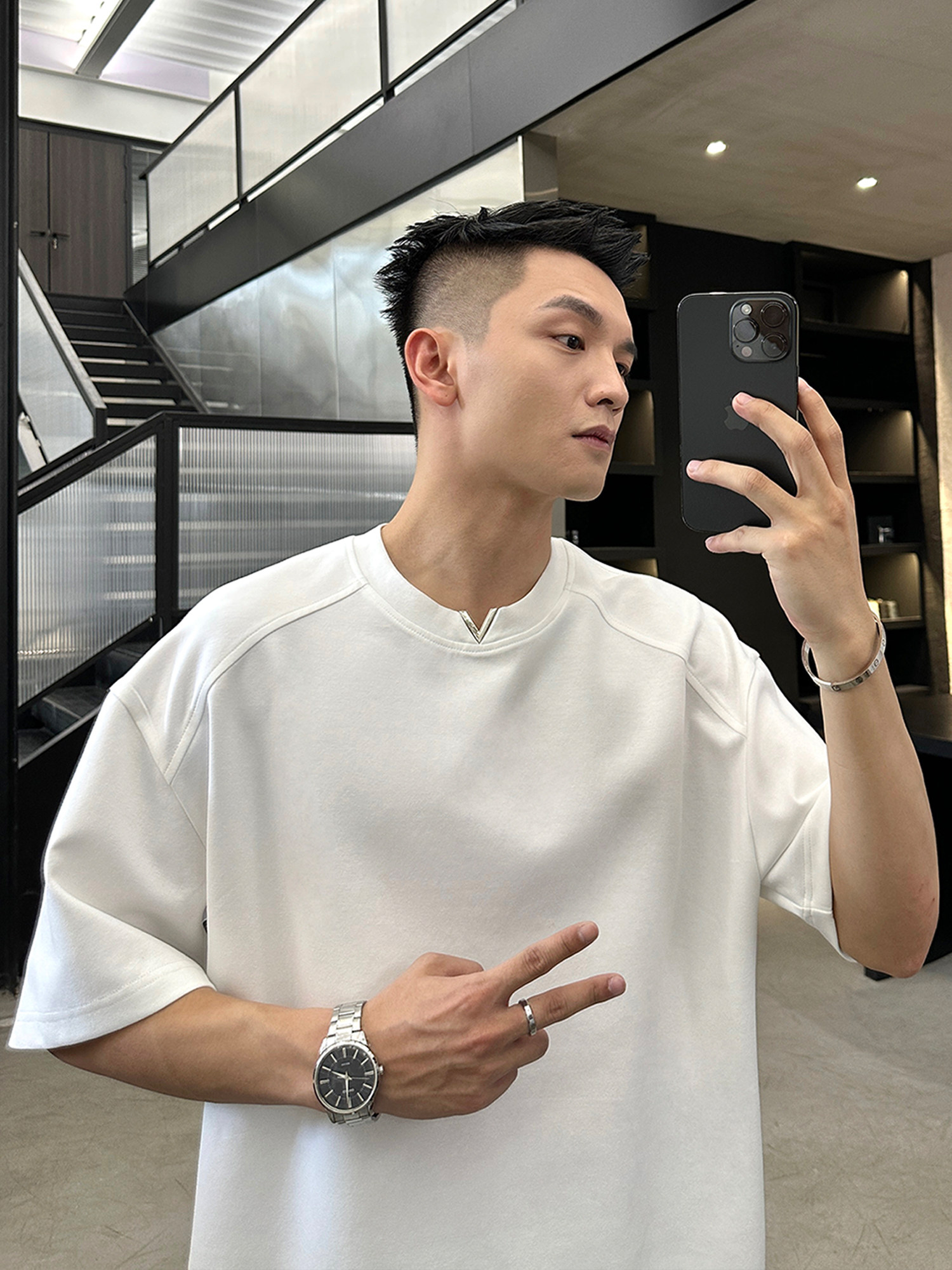 二十二号穿搭小v设计夏季男士休闲短袖美式重磅宽松圆领t恤上衣男