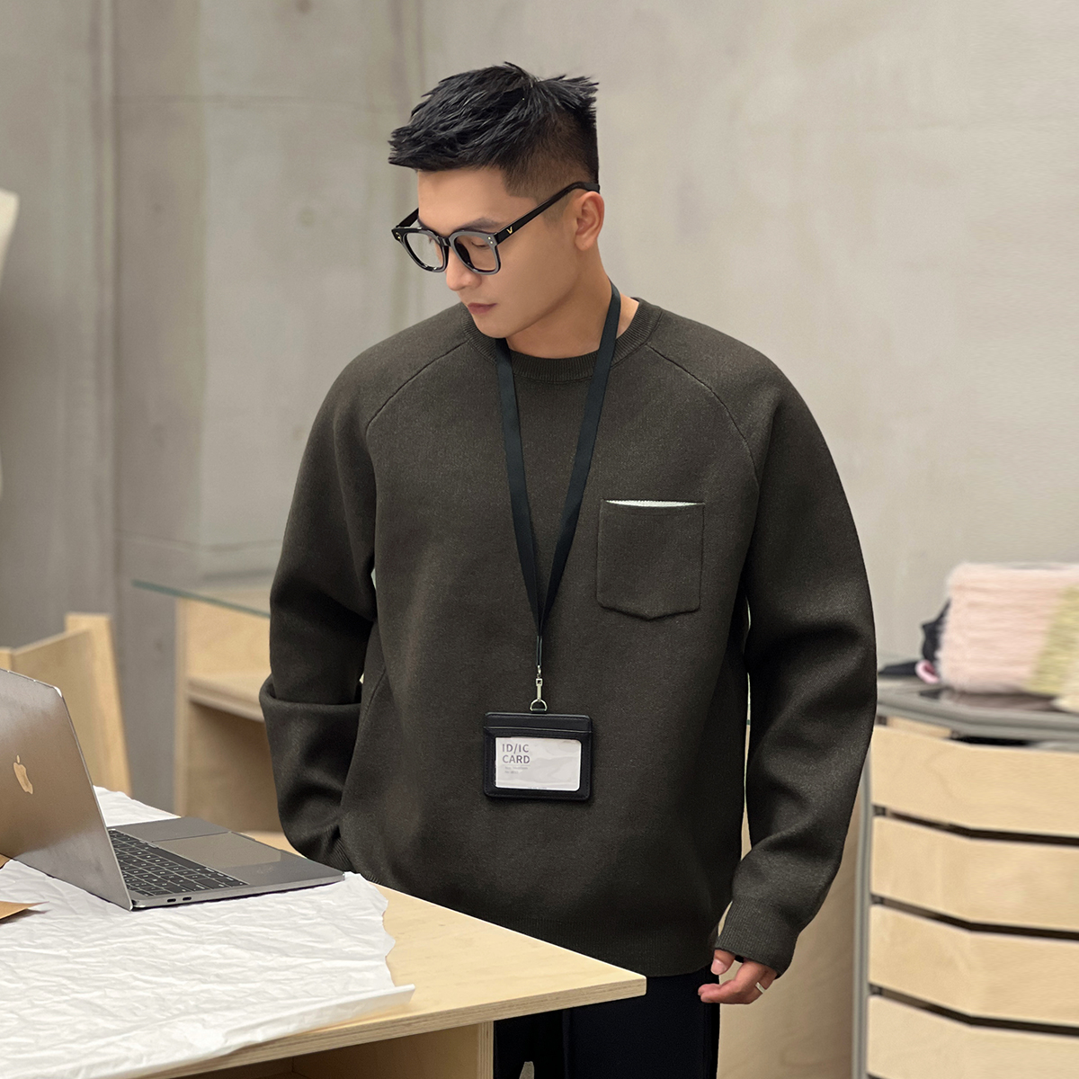 二十二号穿搭松弛感撞色毛织高级感套头针织衫毛衣男秋冬保暖上衣