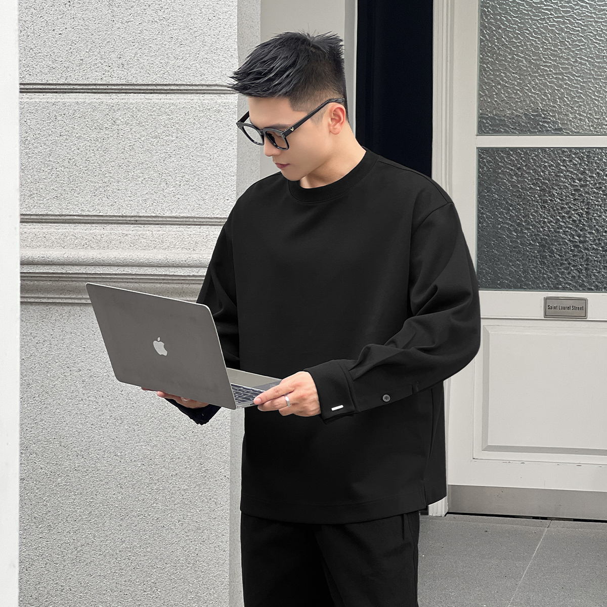 二十二号穿搭“极简风设计款”高级感卫衣男士长袖T恤内搭打底衫