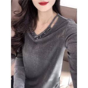 深灰V领长袖烫钻大码打底衫女