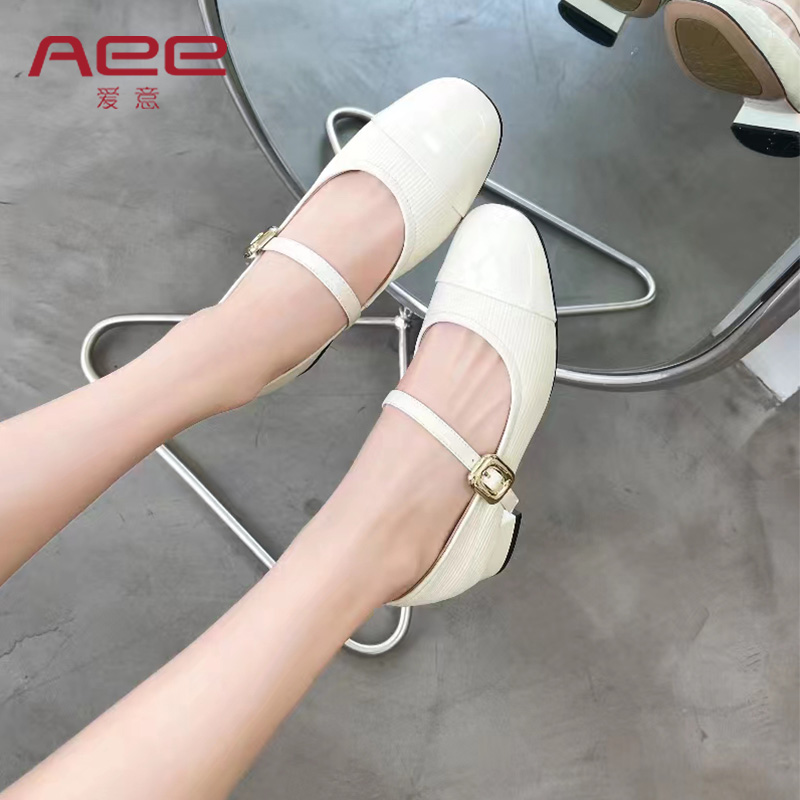达芙妮旗下Aee/爱意2023秋新款圆头乐福鞋舒适低跟羊皮百搭单鞋女