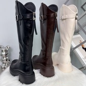 2025年复古棕色不过膝厚底长筒靴女秋冬英伦风增高时装 靴子皮带扣