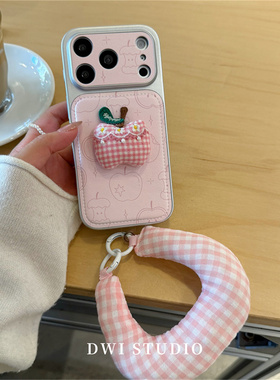 DWI STUDIO温柔粉格子苹果皮质挂绳手机壳17promax适用苹果16promaxiPhone16壳15/14
