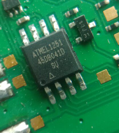 AT45DB041D-SU 45DB041D SOP-8 汽车存储器芯片 全新