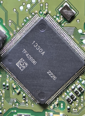1330A R7F701330AEAFP  汽车电脑板CPU芯片 拆车件