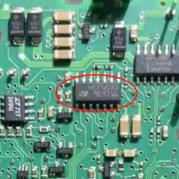 HCF4070 奔驰164锁头芯片