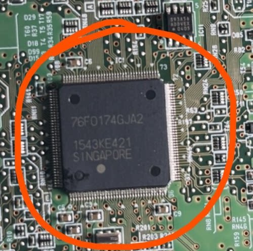 UPD76F0174GJA2 汽车电脑板常用易损芯片QFP144原装进口 质量保证