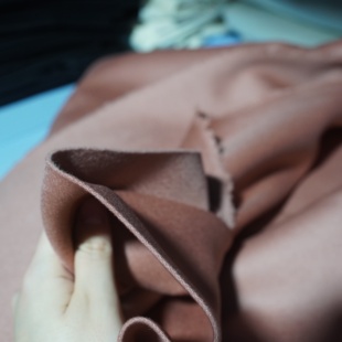 50%羊绒50%羊毛 2.2m 柔软细腻 850g 185号粉色双面羊绒布料