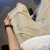 灰色