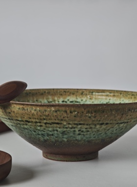 诺裔家 日本器 柴烧侘寂山鸠釉手作鼠志野苍翠織布手拉坯粗陶大碗